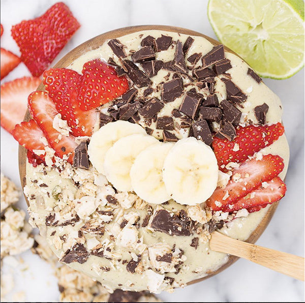 Amazing Açaí Bowl Recipe with Cauliflower, Mango &amp; Pineapple